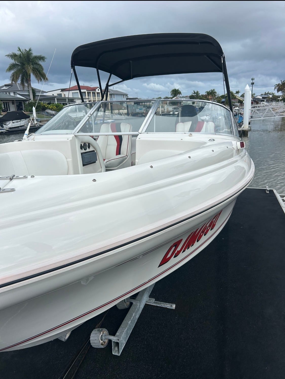 The same bowrider's topsides and hull side after detailing
